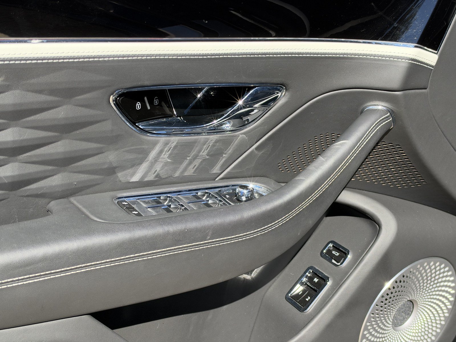 Certified 2023 Bentley Flying Spur W12 AWD/4WD image 15