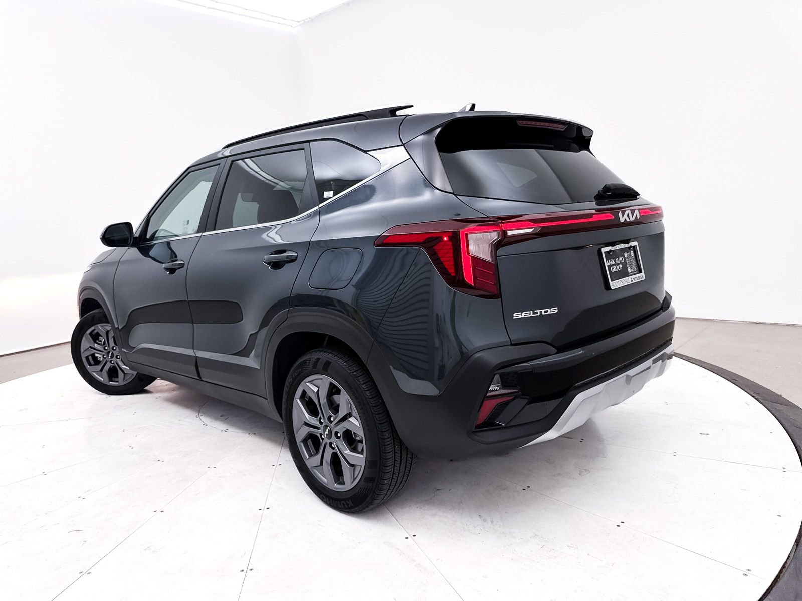 Certified 2024 Kia Seltos S image 2