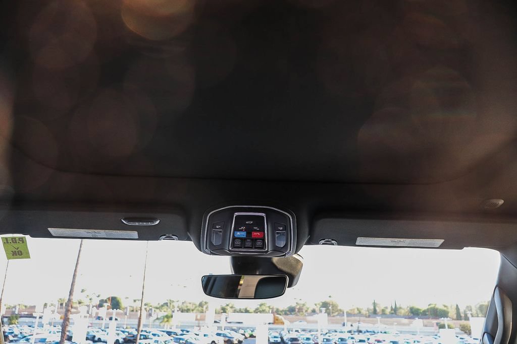 New 2026 Jeep Grand Wagoneer Limited AWD/4WD image 18