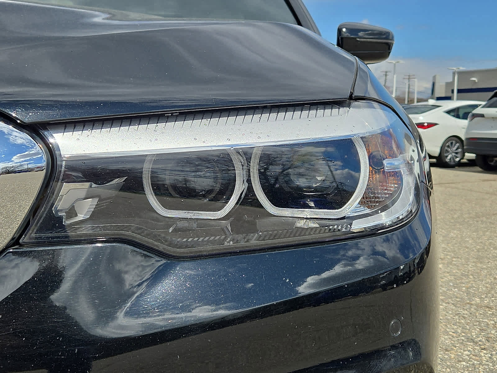 Used 2020 BMW 530i xDrive w/ Premium Package image 10