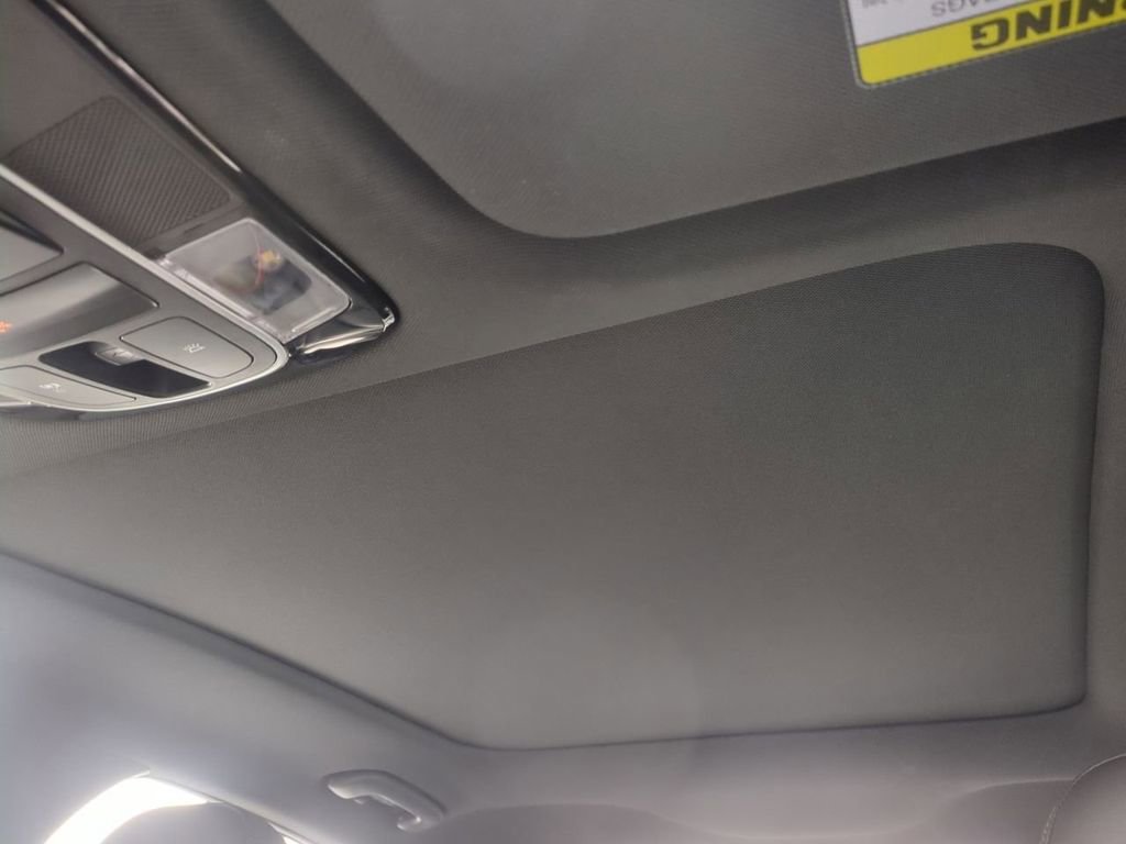 Used 2020 Hyundai Sonata SEL Plus w/ Tech Package image 21