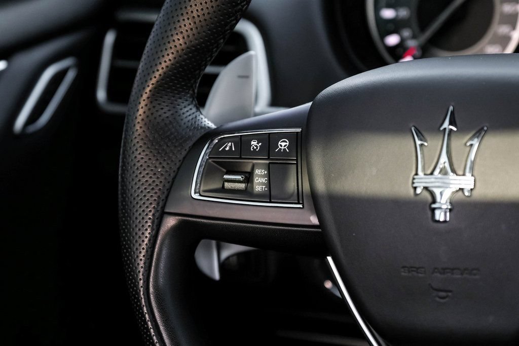 Used 2023 Maserati Ghibli Modena RWD image 16