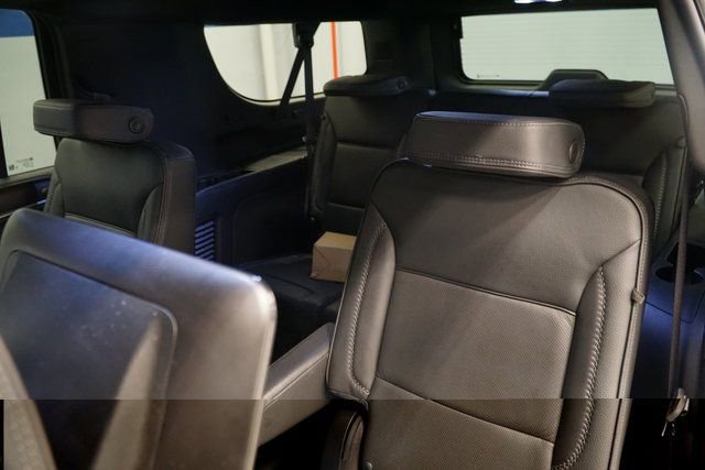 Used 2024 GMC Yukon XL Denali w/ Denali Reserve Package image 24