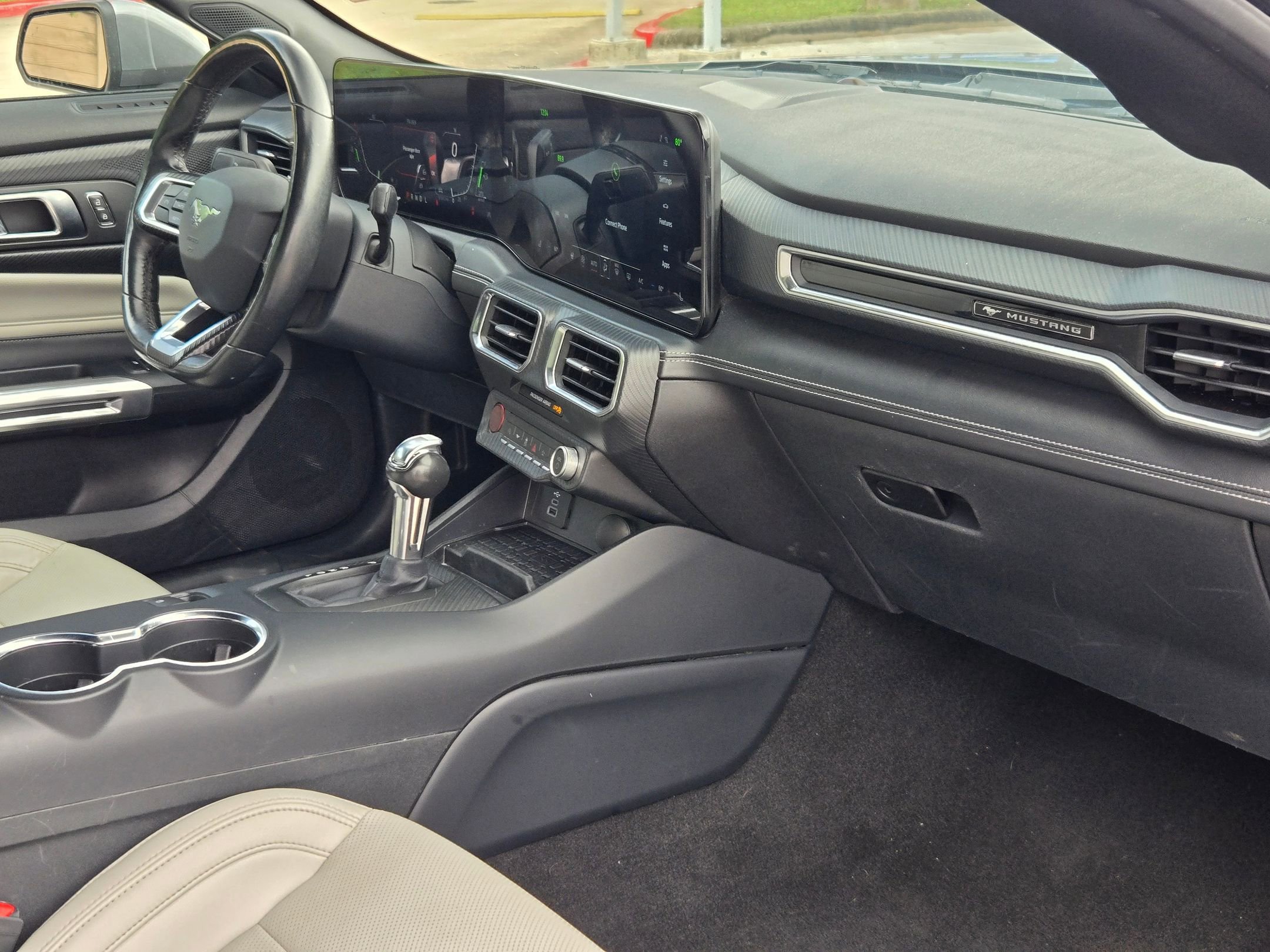 Used 2024 Ford Mustang Premium RWD image 27