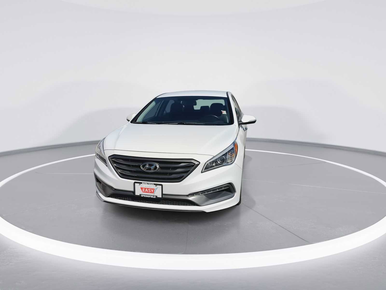 Used 2015 Hyundai Sonata Sport w/ Option Group 04 FWD image 3