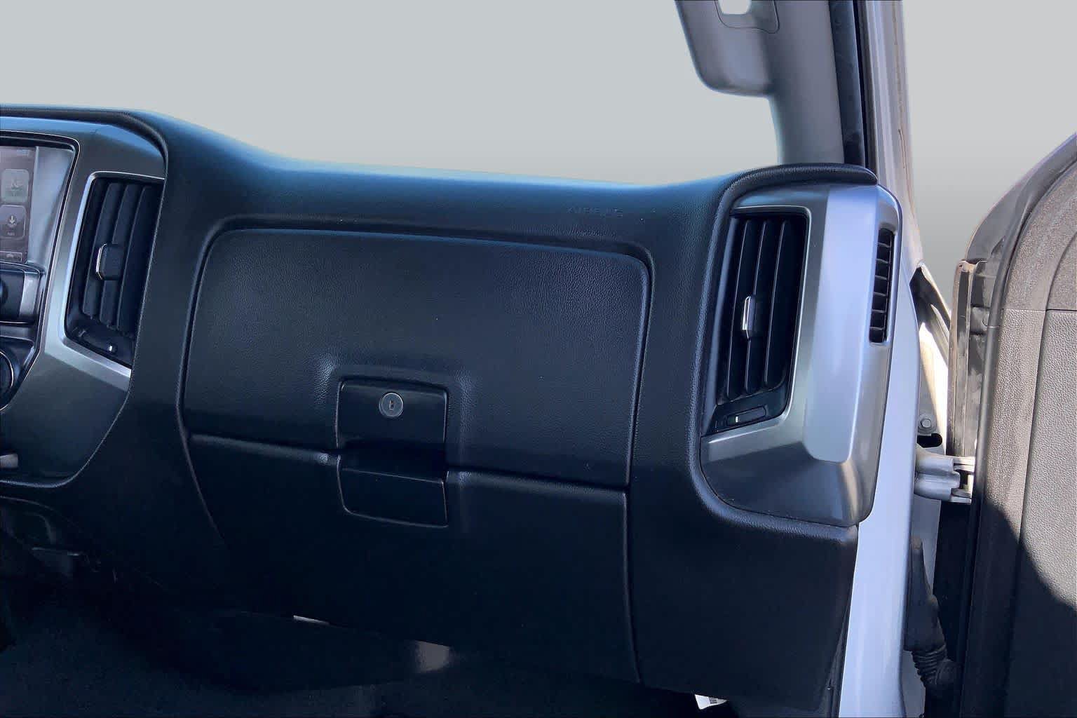 Used 2017 Chevrolet Silverado 1500 LT w/ Texas Edition RWD image 17