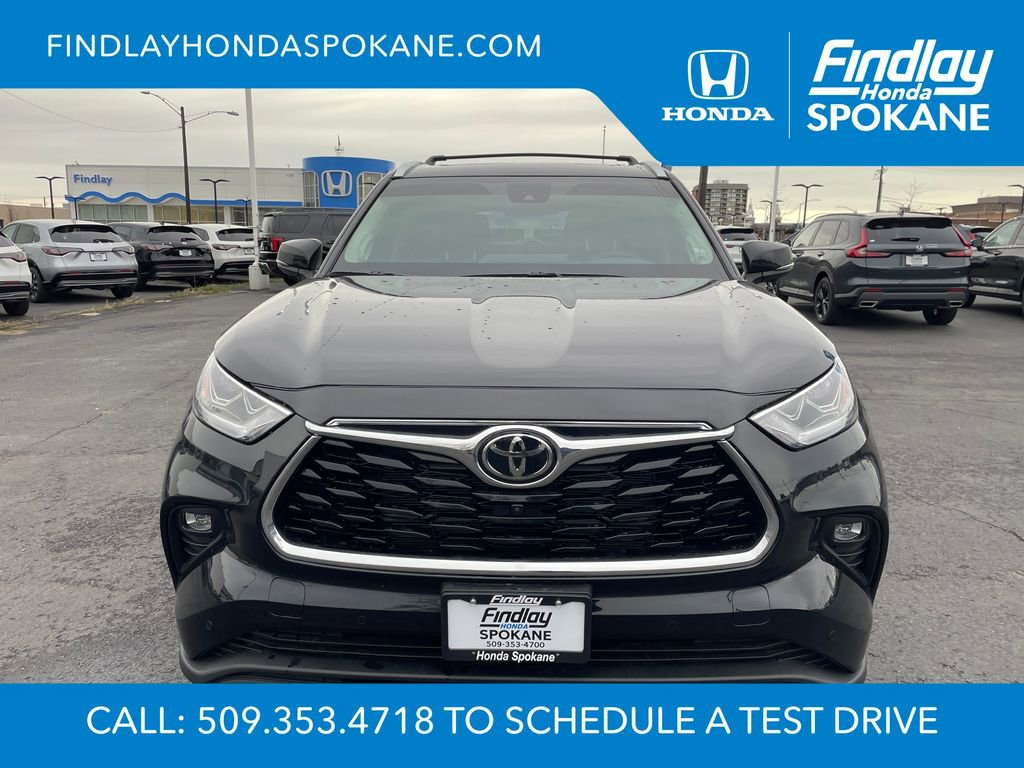 Used 2026 Toyota Highlander Limited image 2