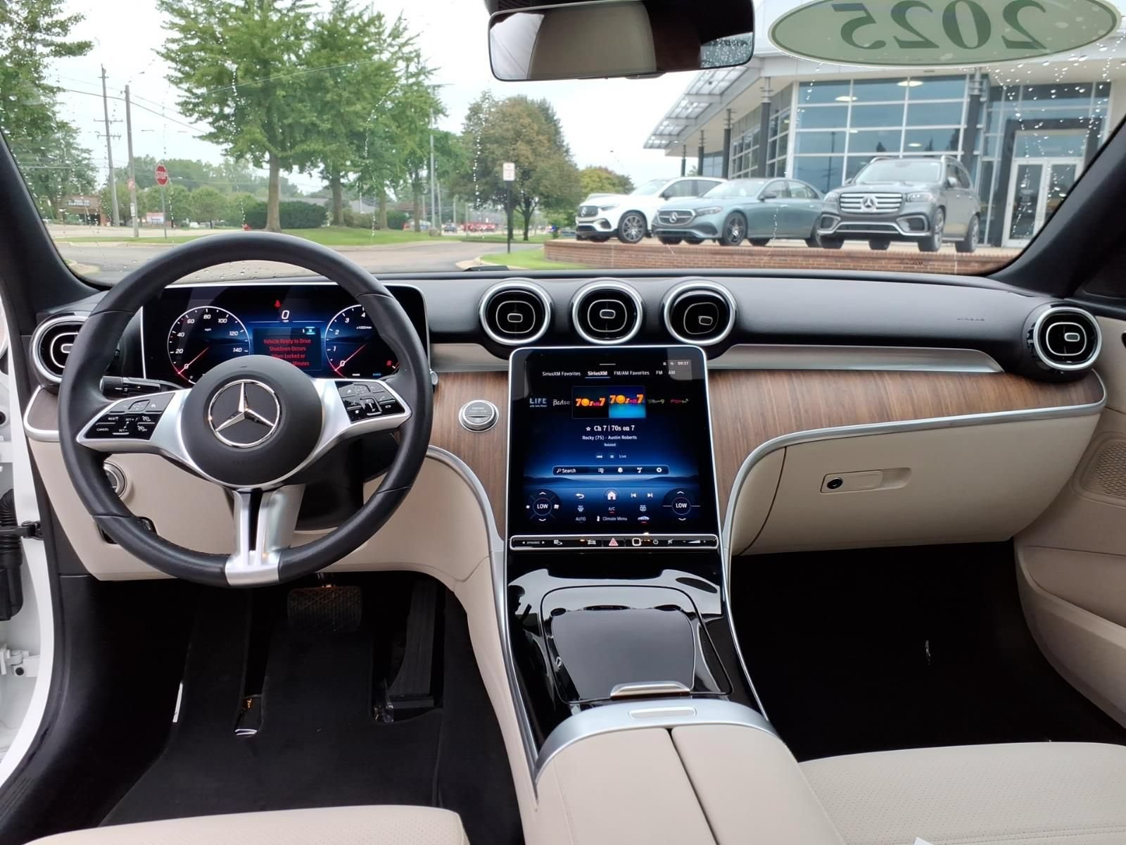 Used 2025 Mercedes-Benz C 300 4MATIC Sedan image 14