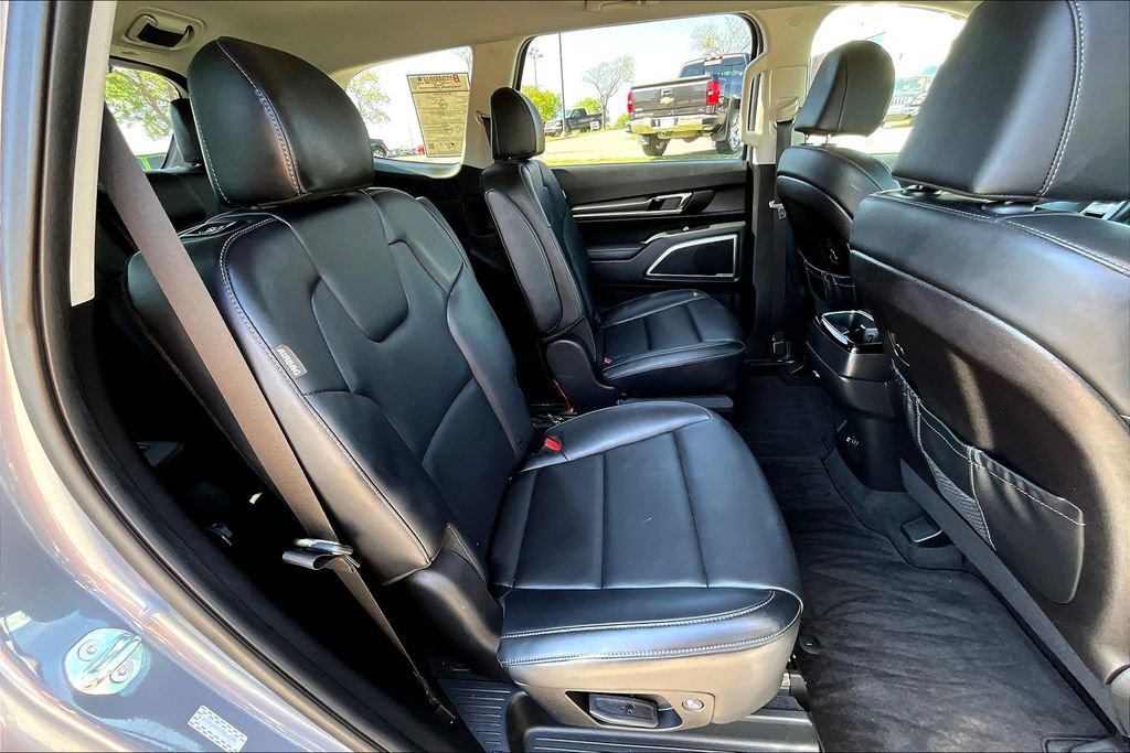 Used 2025 Kia Telluride S image 27