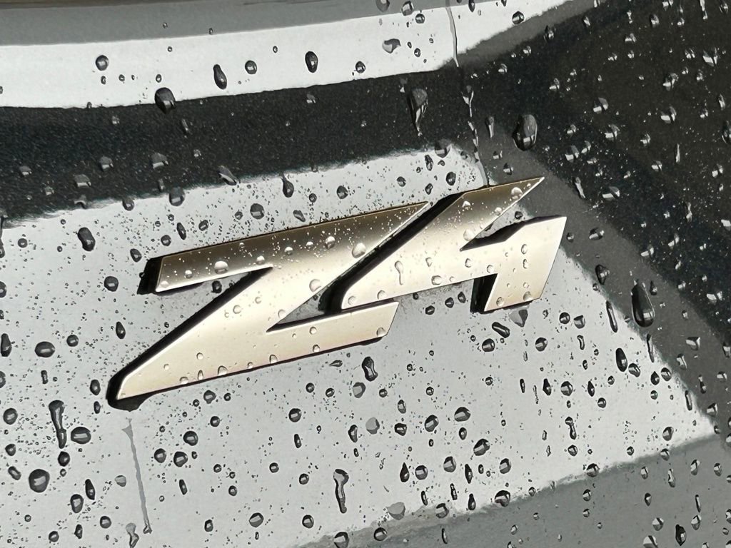 Used 2022 BMW Z4 M40i w/ Premium Package image 56