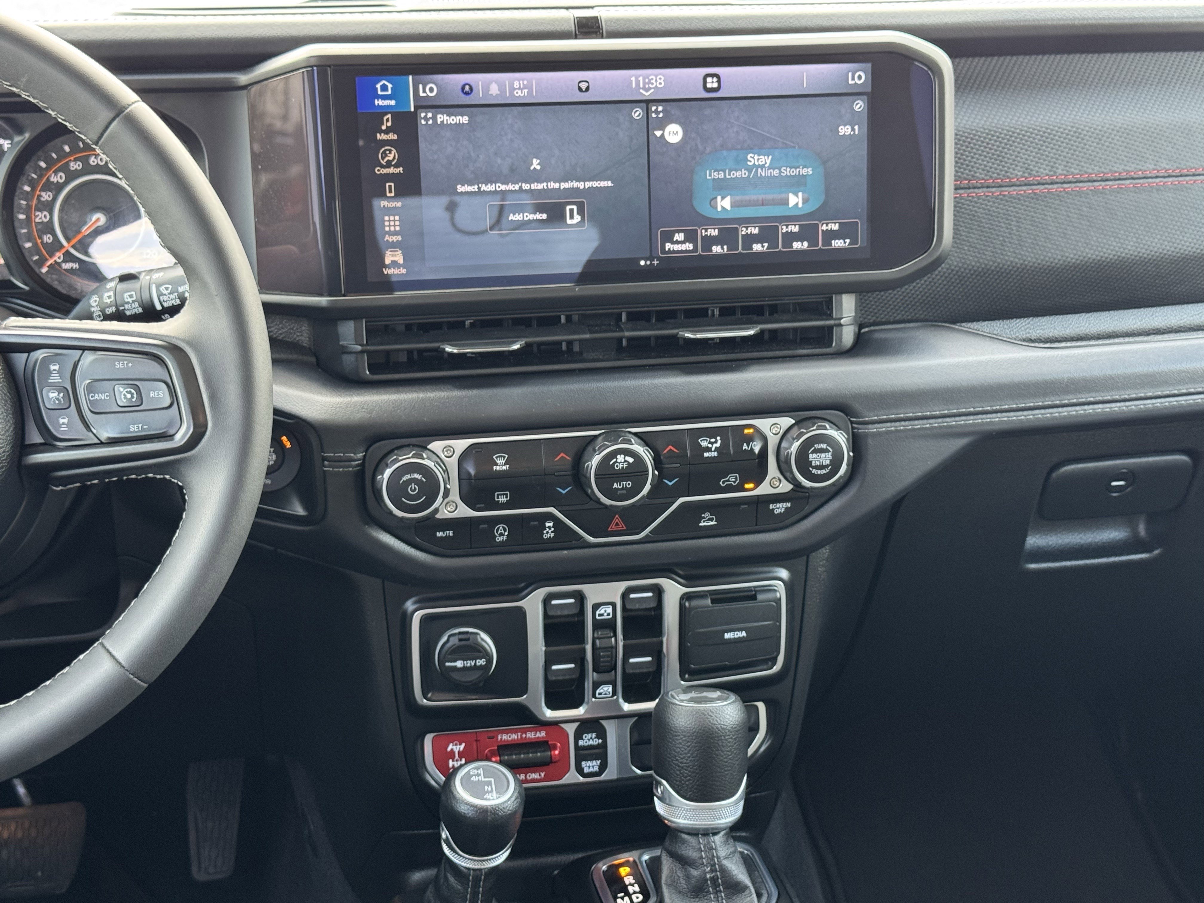 Used 2025 Jeep Wrangler Unlimited Rubicon image 17