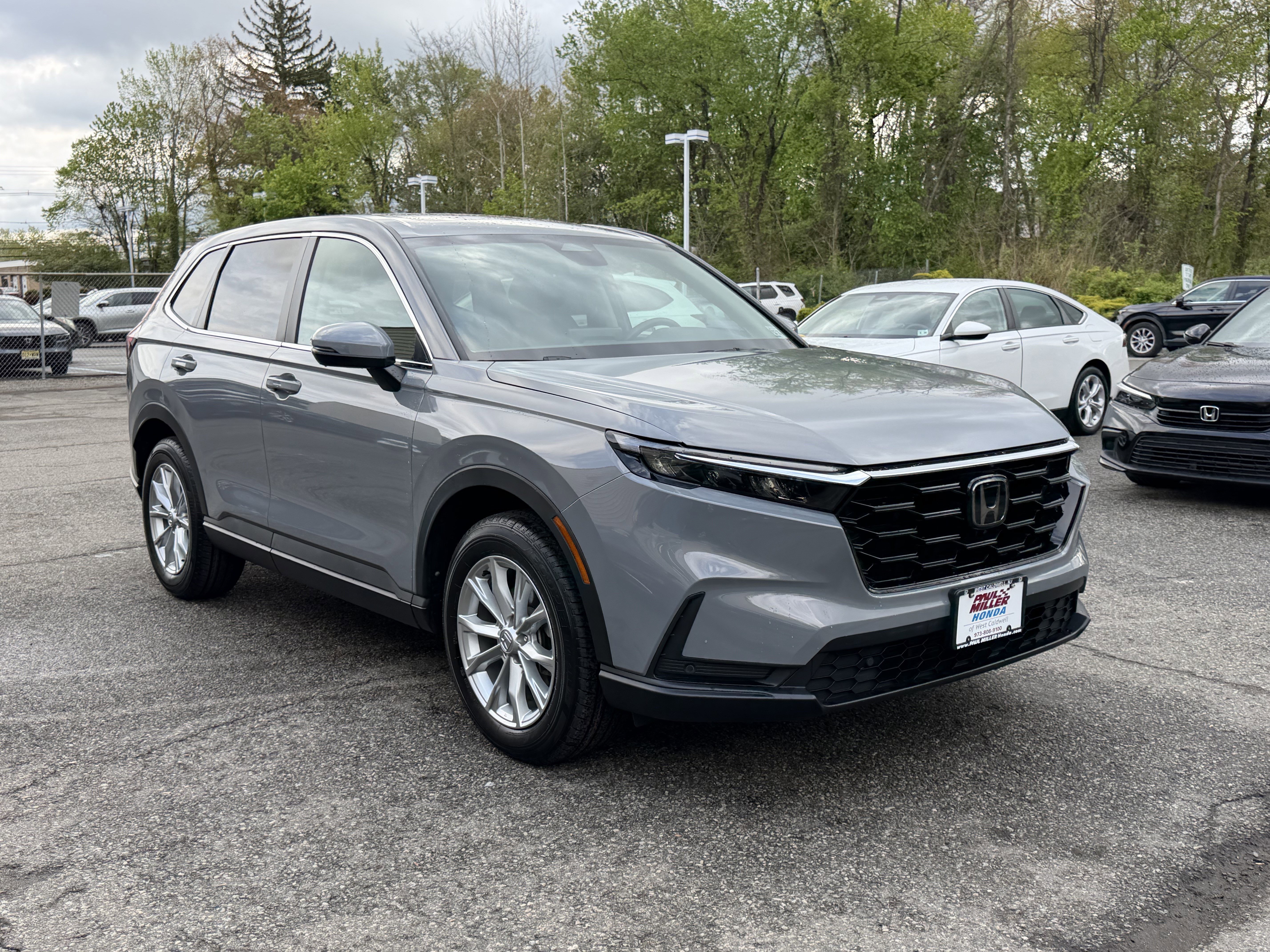 Used 2024 Honda CR-V EX-L image 3