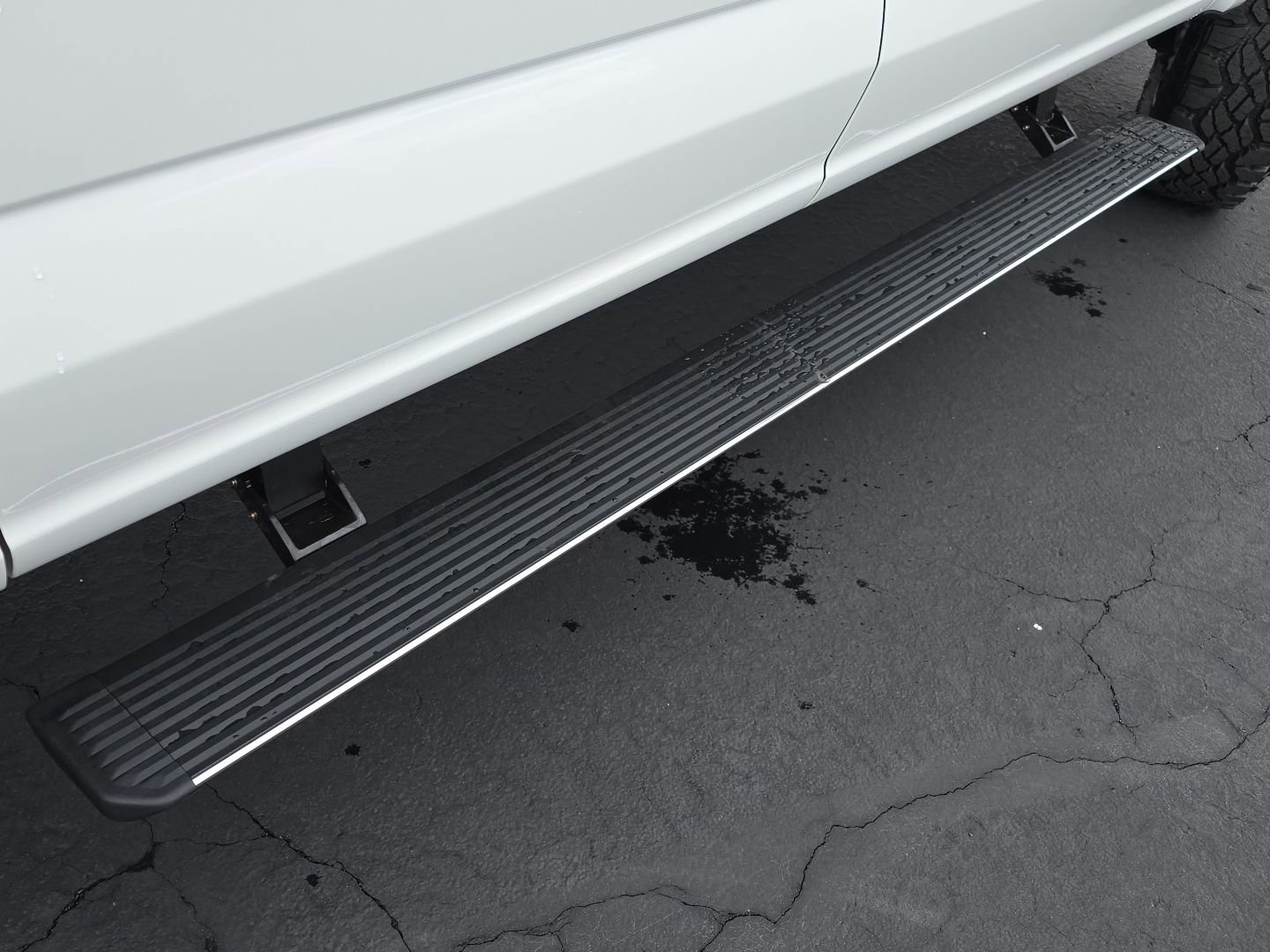 New 2026 Ford F250 Platinum w/ Tremor Off-Road Package image 9