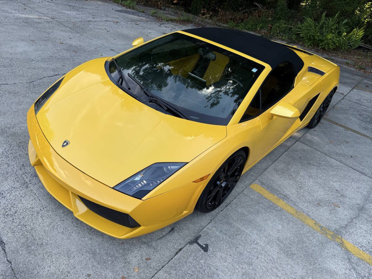 Used 2011 Lamborghini Gallardo LP 560-4 AWD/4WD image 2