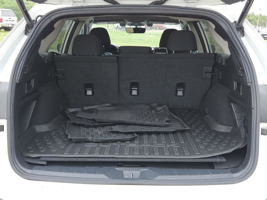 Used 2021 Subaru Outback Premium AWD/4WD image 8