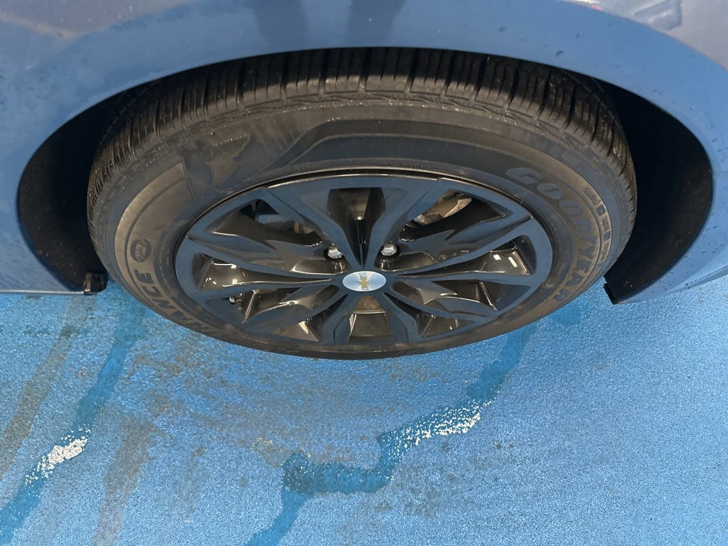 Certified 2025 Chevrolet Malibu LT image 3