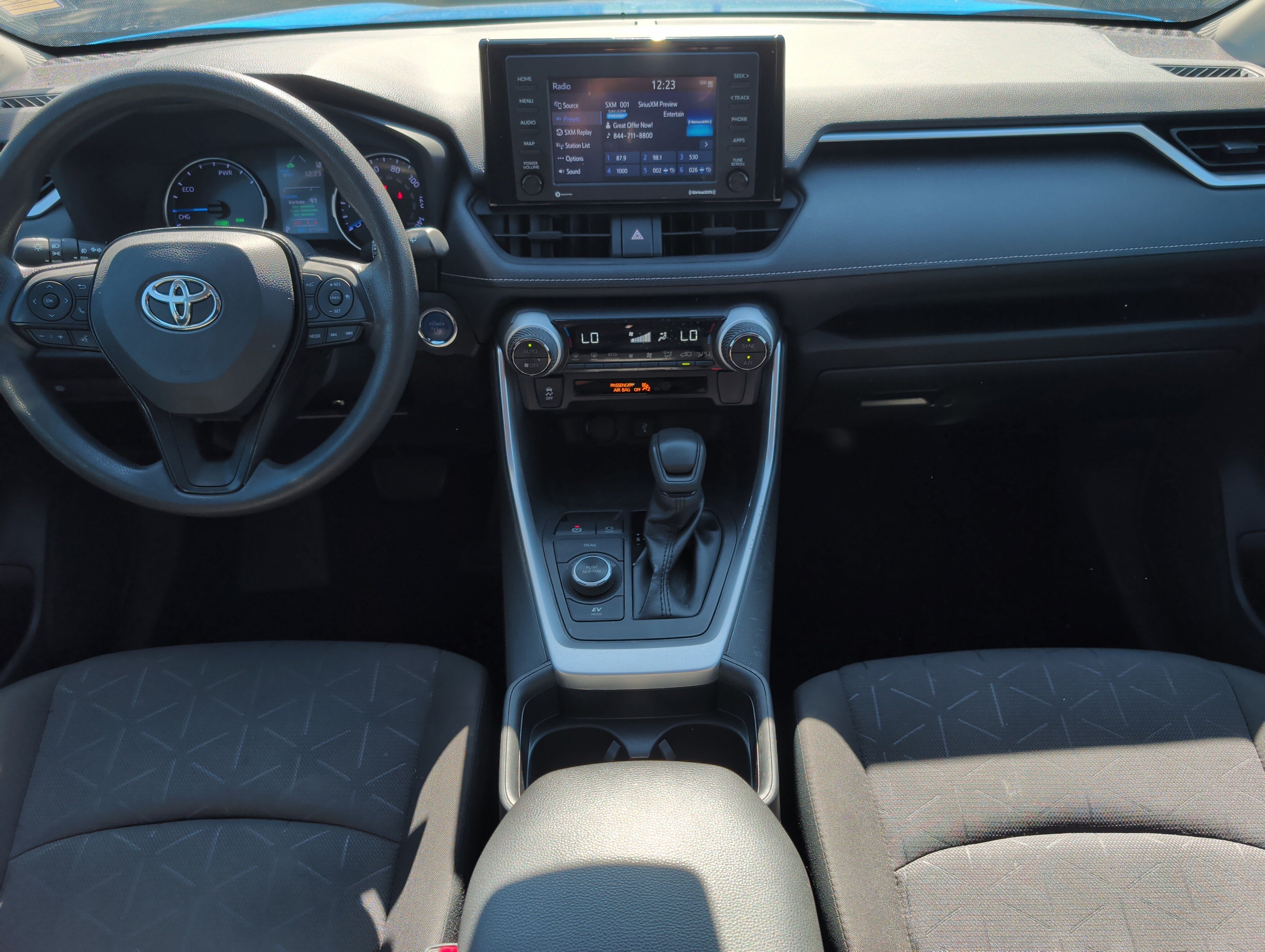 Used 2021 Toyota RAV4 XLE w/ Convenience Package AWD/4WD image 10