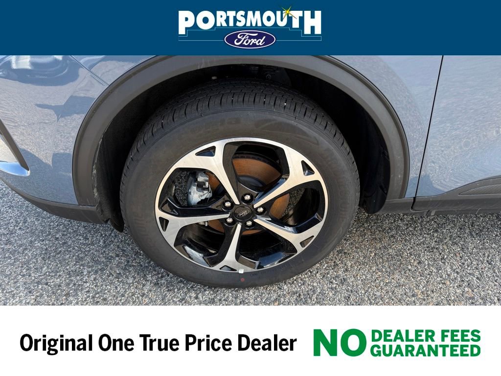 Used 2025 Ford Escape ST-Line Select w/ Tech Pack #2 image 29