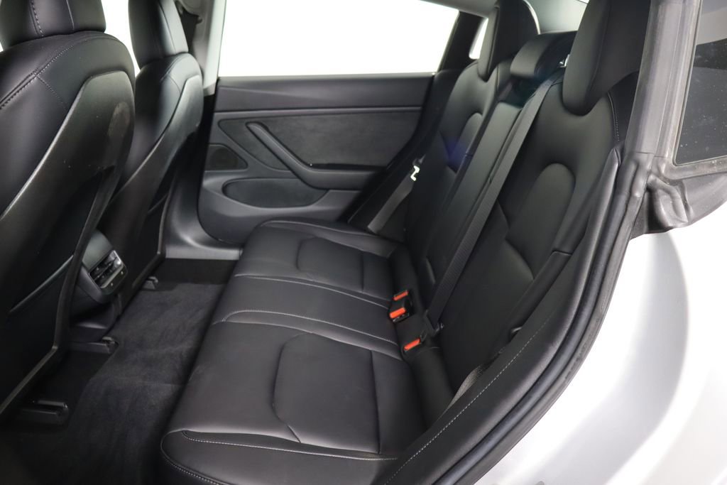 Used 2018 Tesla Model 3 Long Range image 15