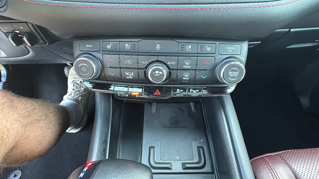 Used 2024 Dodge Durango R/T AWD/4WD image 22