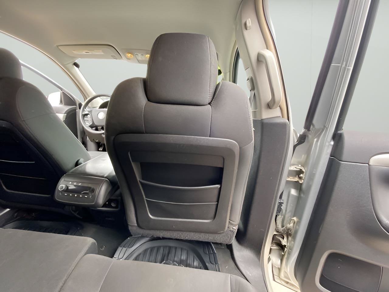 Used 2007 Saturn Outlook XE w/ Advanced Audio Pkg FWD image 41