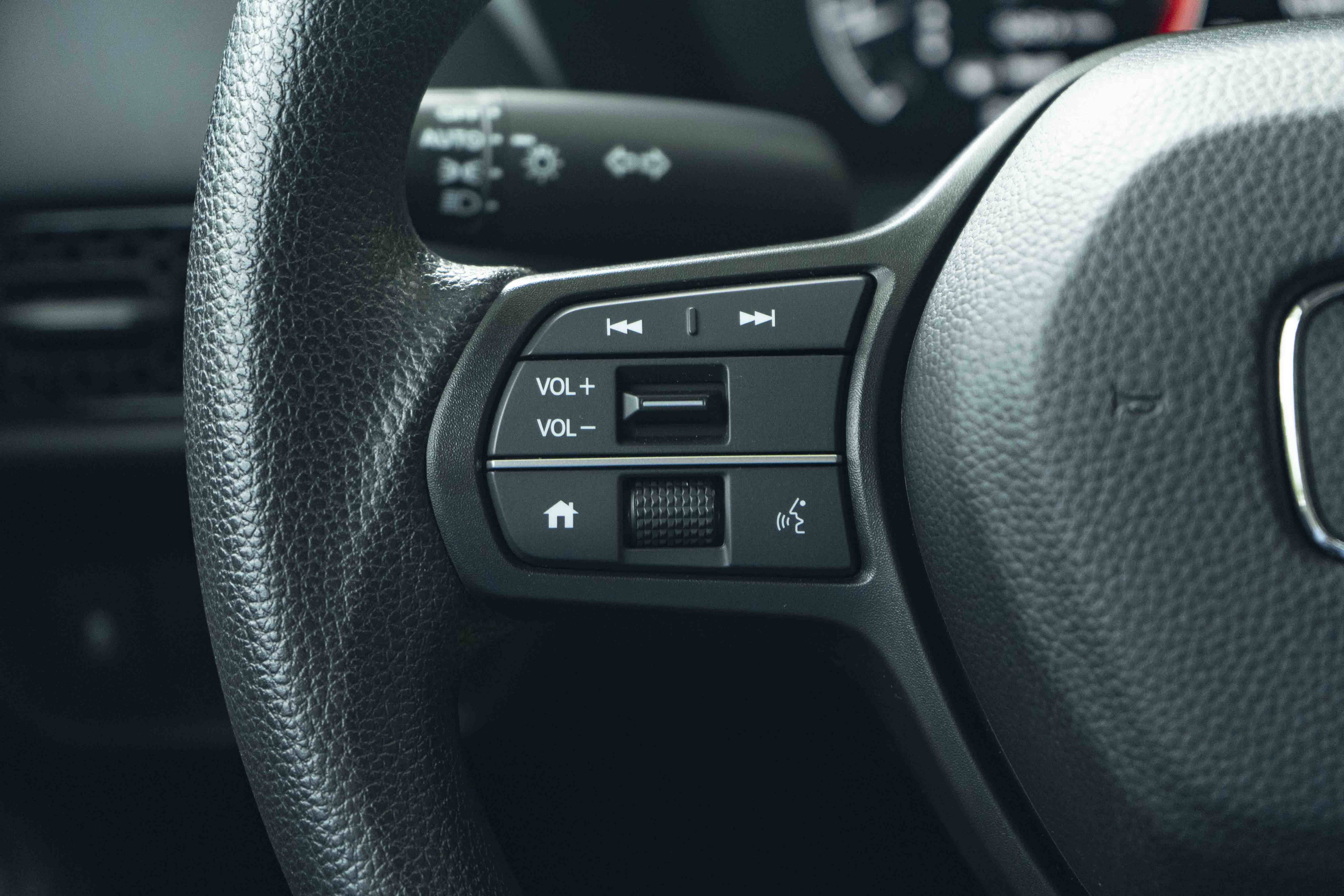 Certified 2026 Honda HR-V LX image 20