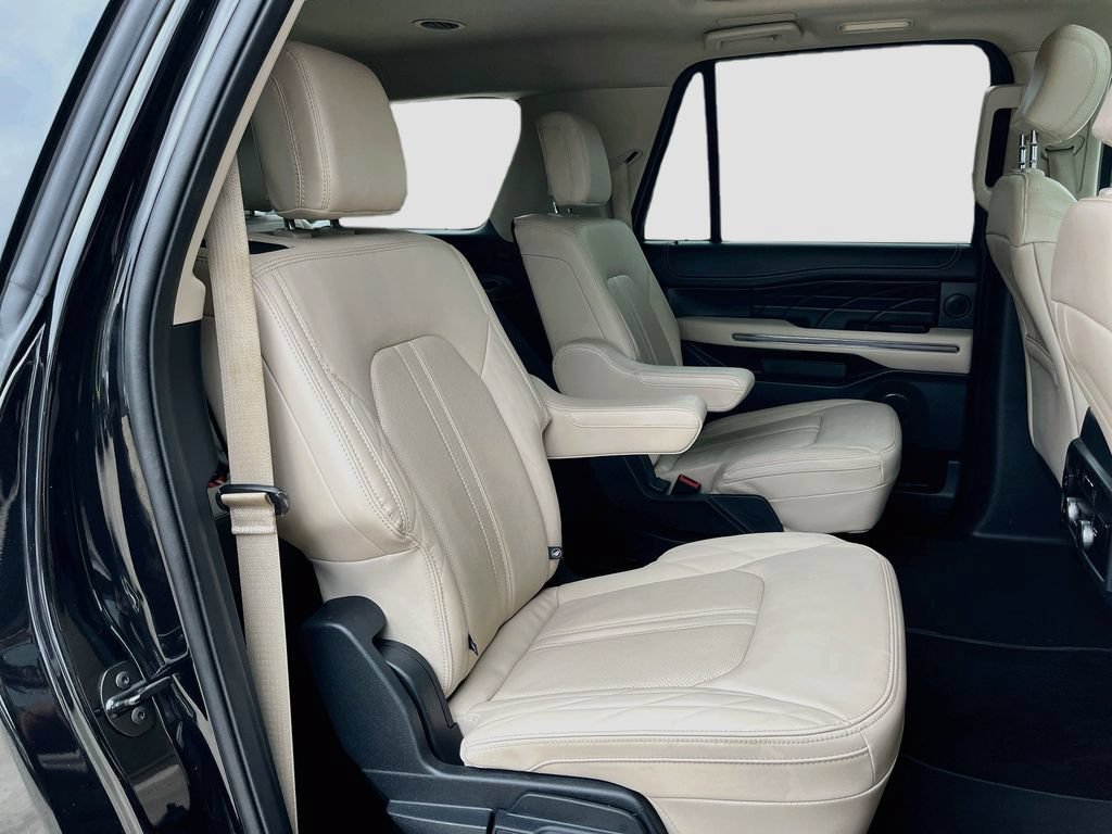 Used 2022 Ford Expedition Max Platinum AWD/4WD image 35