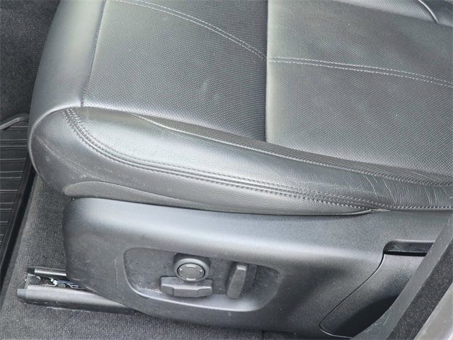 Used 2025 Land Rover Range Rover Velar Dynamic SE image 28