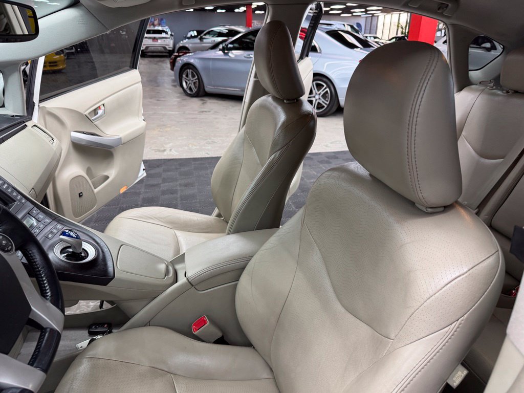 Used 2011 Toyota Prius Four w/ Navigation Pkg FWD image 34