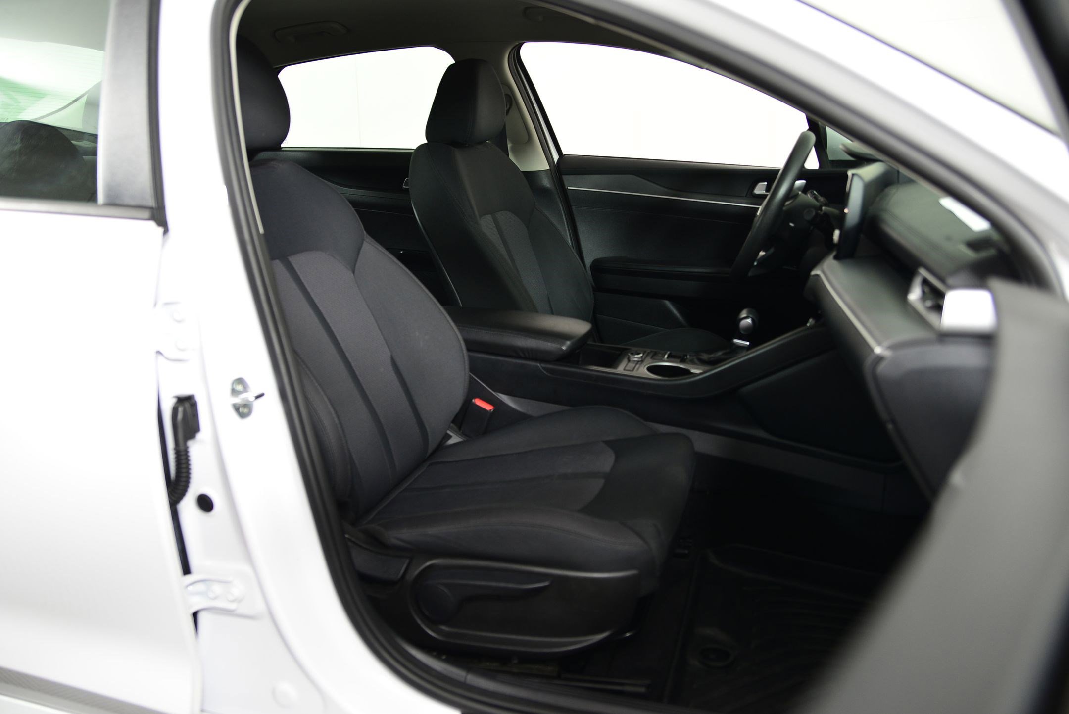 Used 2021 Kia K5 LXS image 17