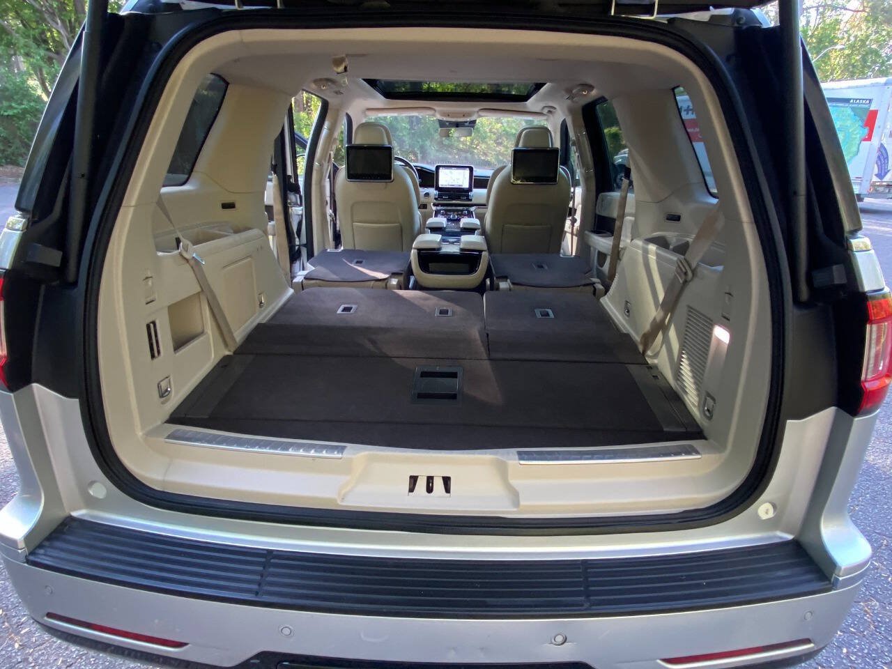 Used 2019 Lincoln Navigator Reserve AWD/4WD image 62