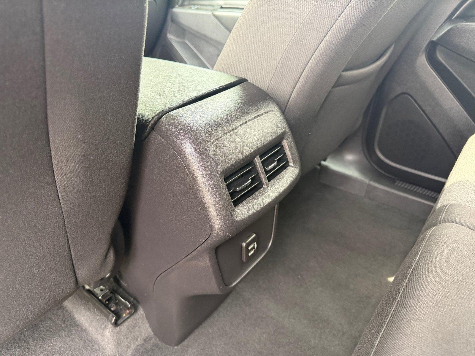 Used 2024 Chevrolet Equinox LT AWD/4WD image 32