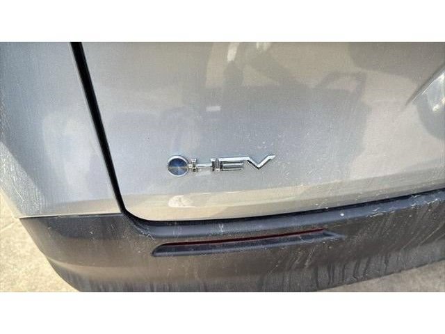 Used 2025 Toyota Sienna LE FWD image 6