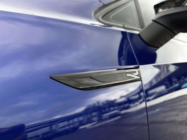 Used 2022 Volkswagen Golf R image 14