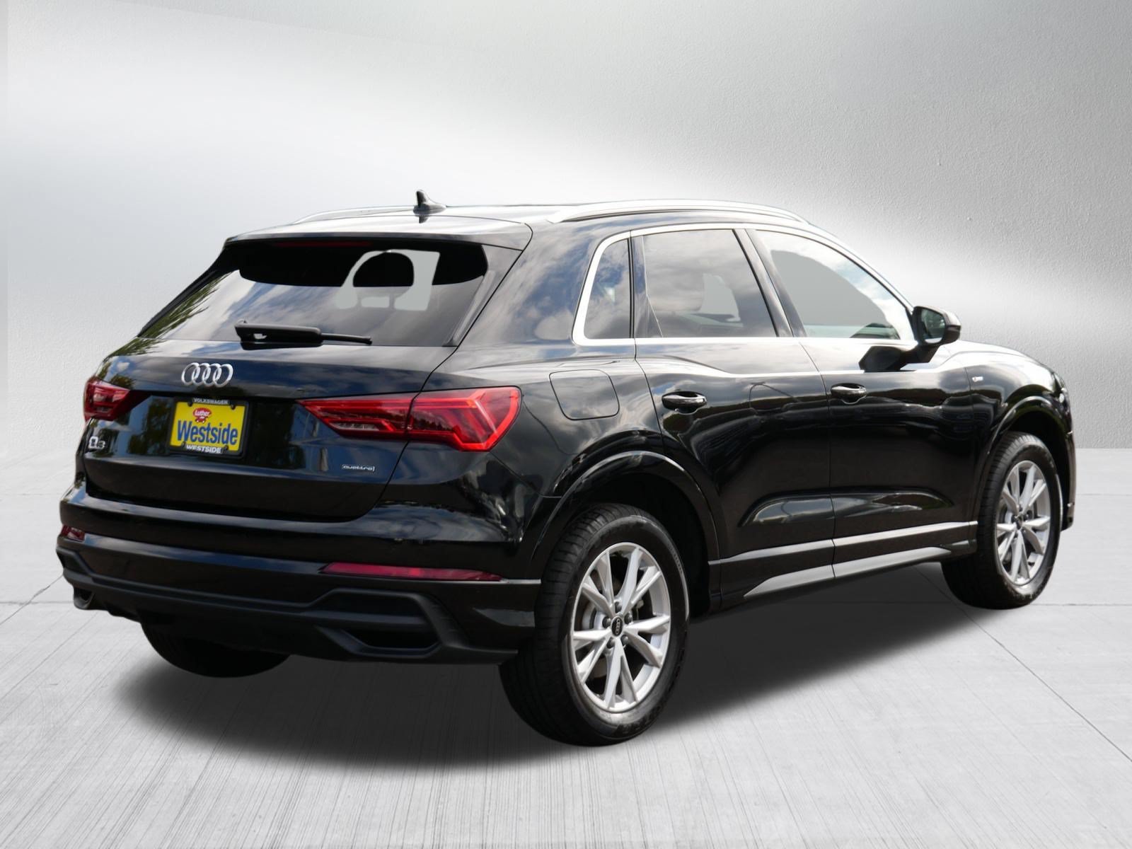 Used 2023 Audi Q3 2.0T Premium Plus w/ Premium Plus Package AWD/4WD image 7