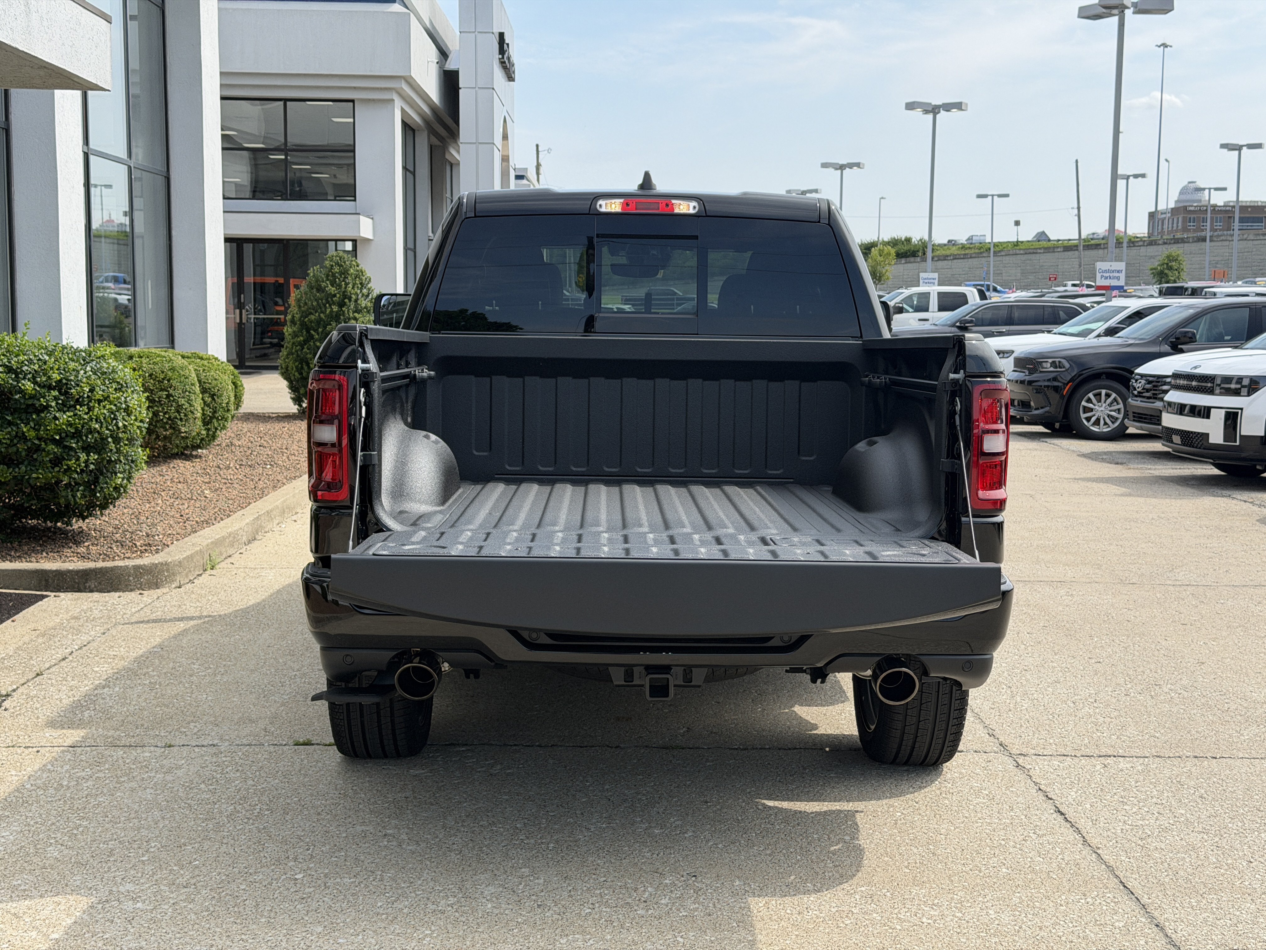 New 2026 RAM 1500 Laramie w/ Night Edition AWD/4WD image 12