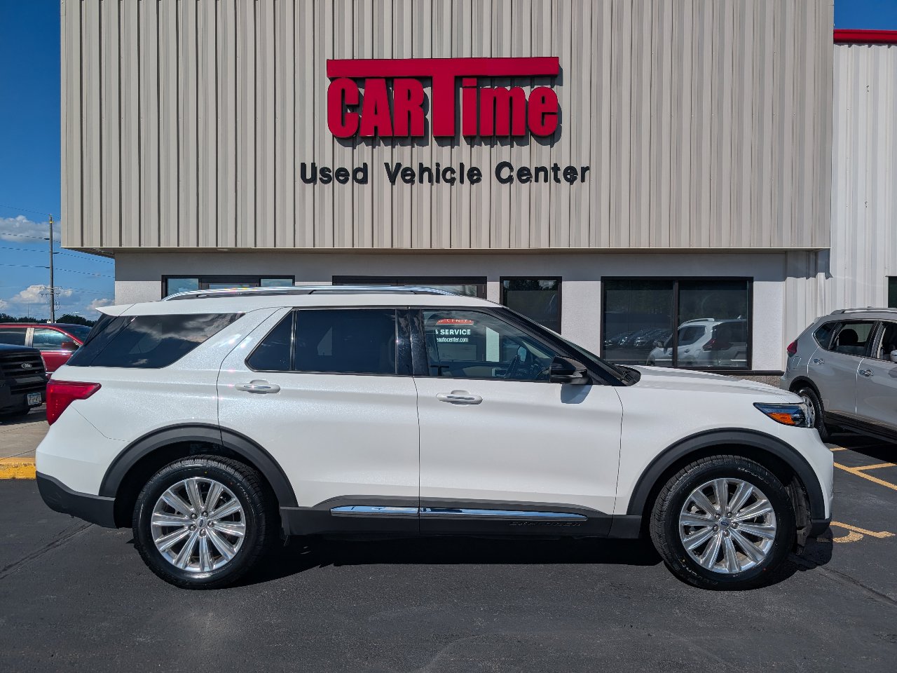 Used 2020 Ford Explorer Limited image 1
