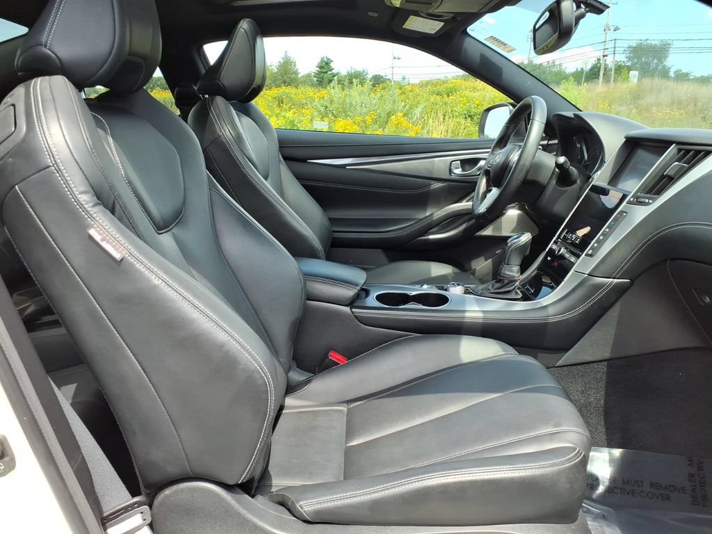 Used 2017 INFINITI Q60 3.0t AWD/4WD image 9
