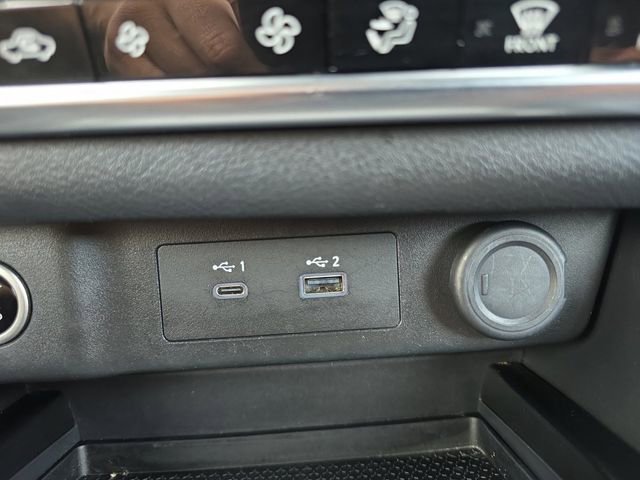 Used 2023 Nissan Rogue SV w/ SV Premium Package image 6