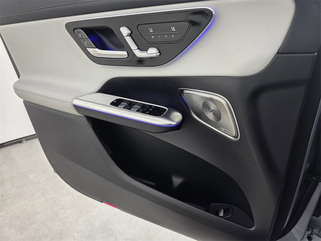 New 2026 Mercedes-Benz GLC 300 image 18