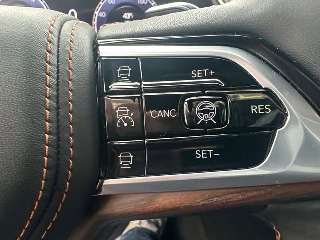 Used 2024 Jeep Grand Cherokee Summit image 33