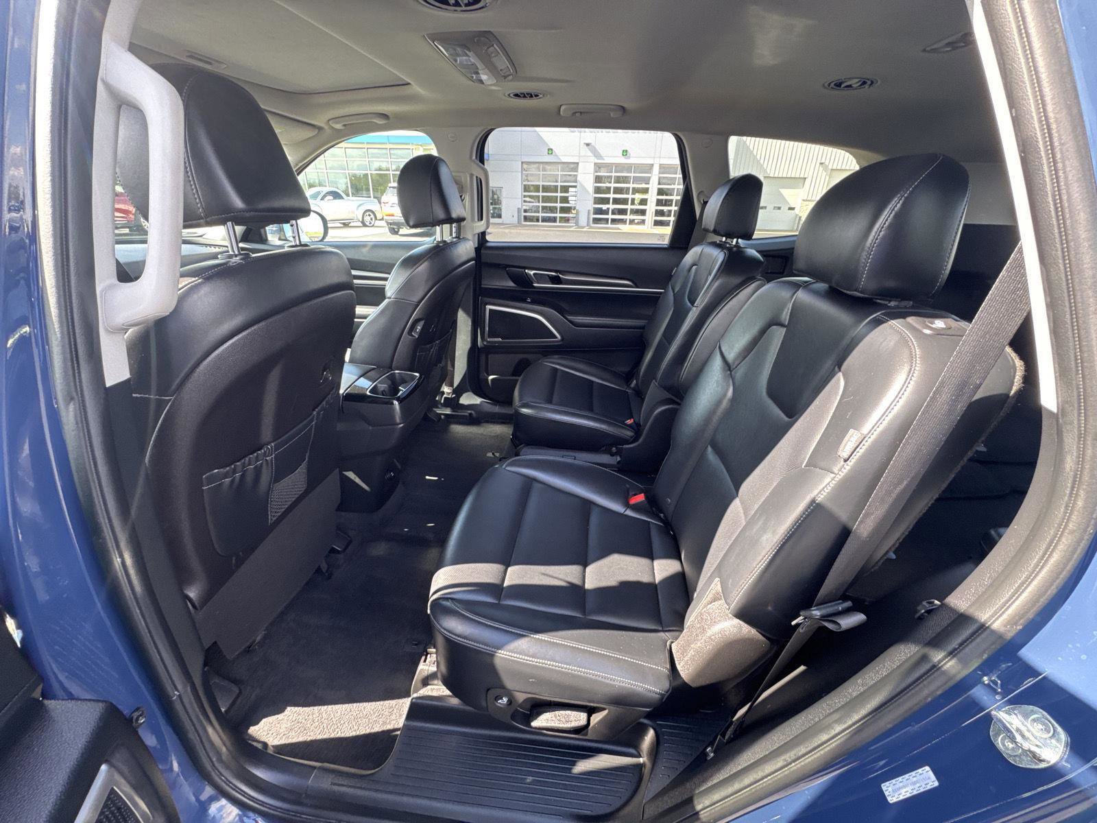 Used 2025 Kia Telluride S AWD/4WD image 11