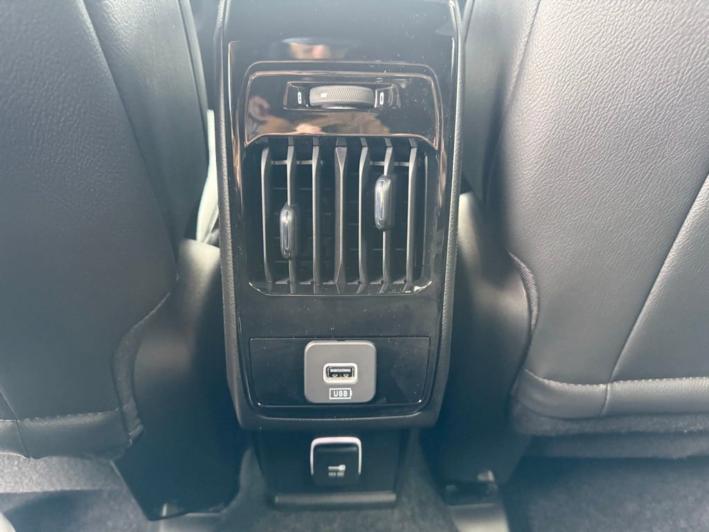 New 2026 Jeep Compass Limited image 33