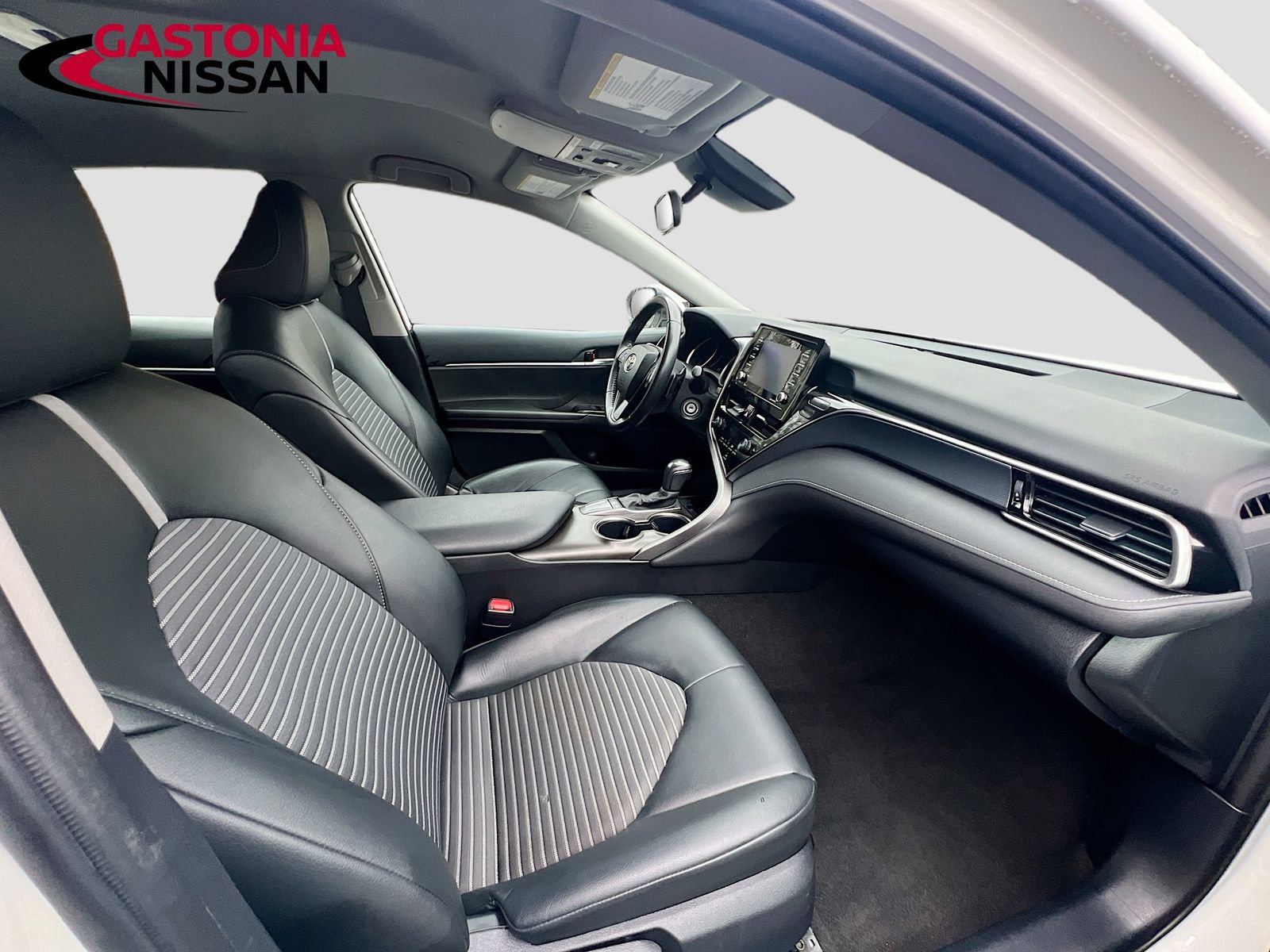 Used 2023 Toyota Camry SE image 35