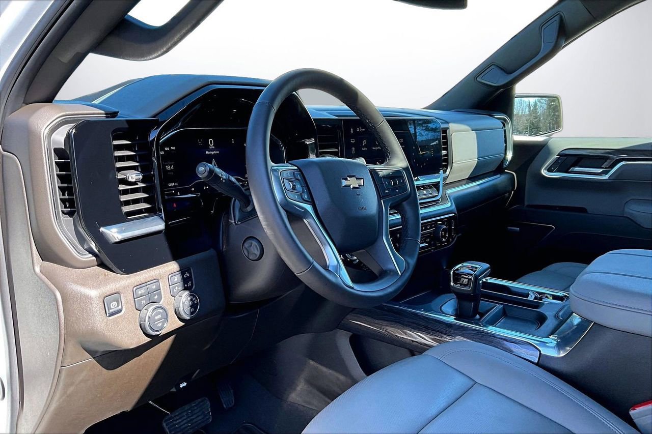 Used 2025 Chevrolet Silverado 1500 LTZ w/ Z71 Off-Road Package image 20