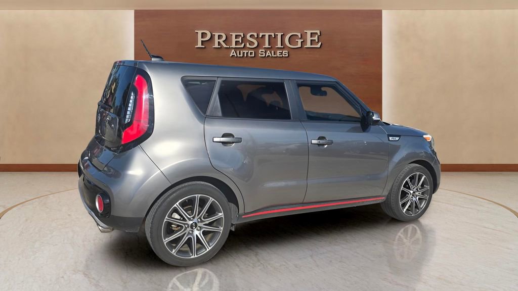 Used 2018 Kia Soul ! FWD image 10