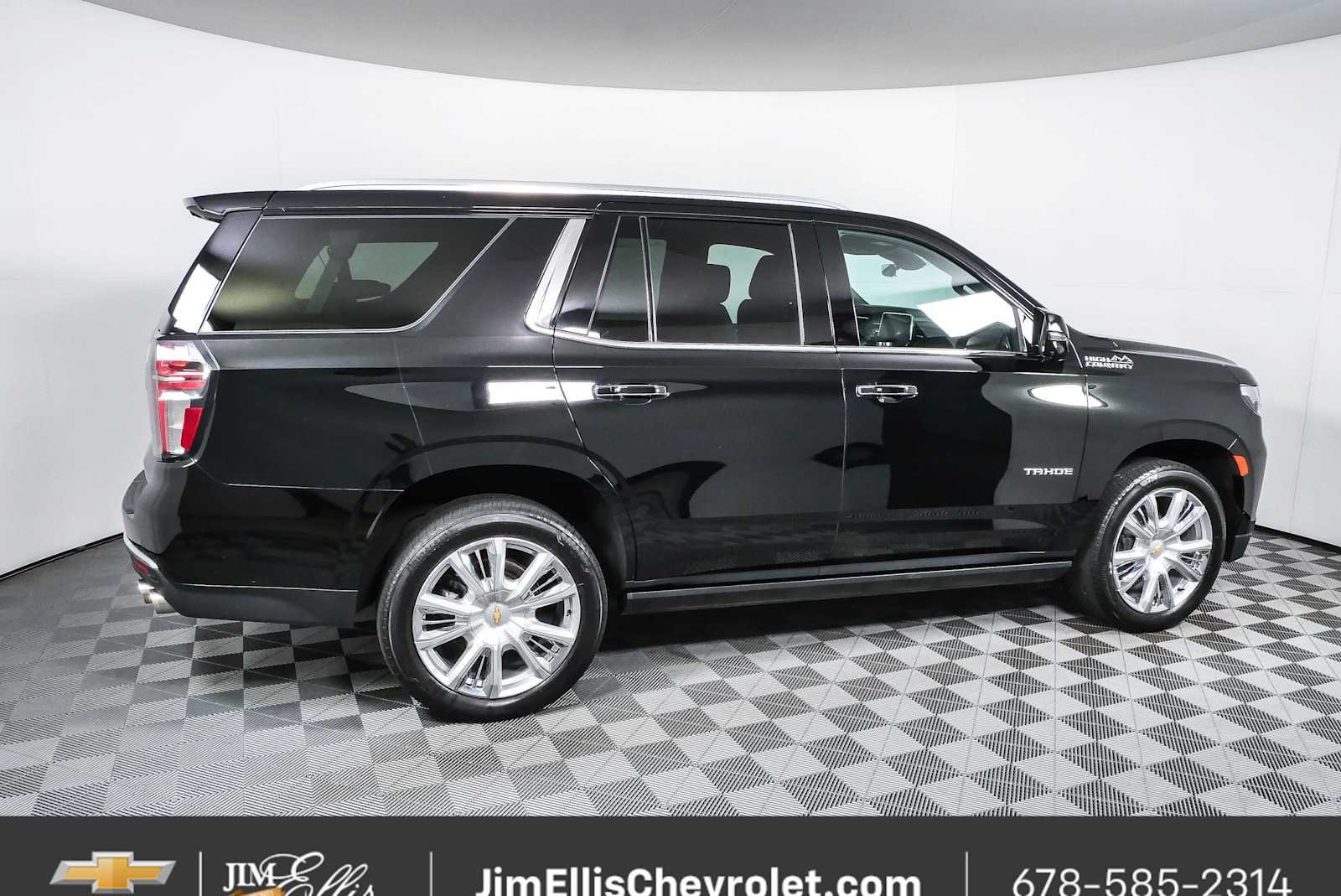 Certified 2023 Chevrolet Tahoe High Country w/ Premium Package 2 AWD/4WD image 2