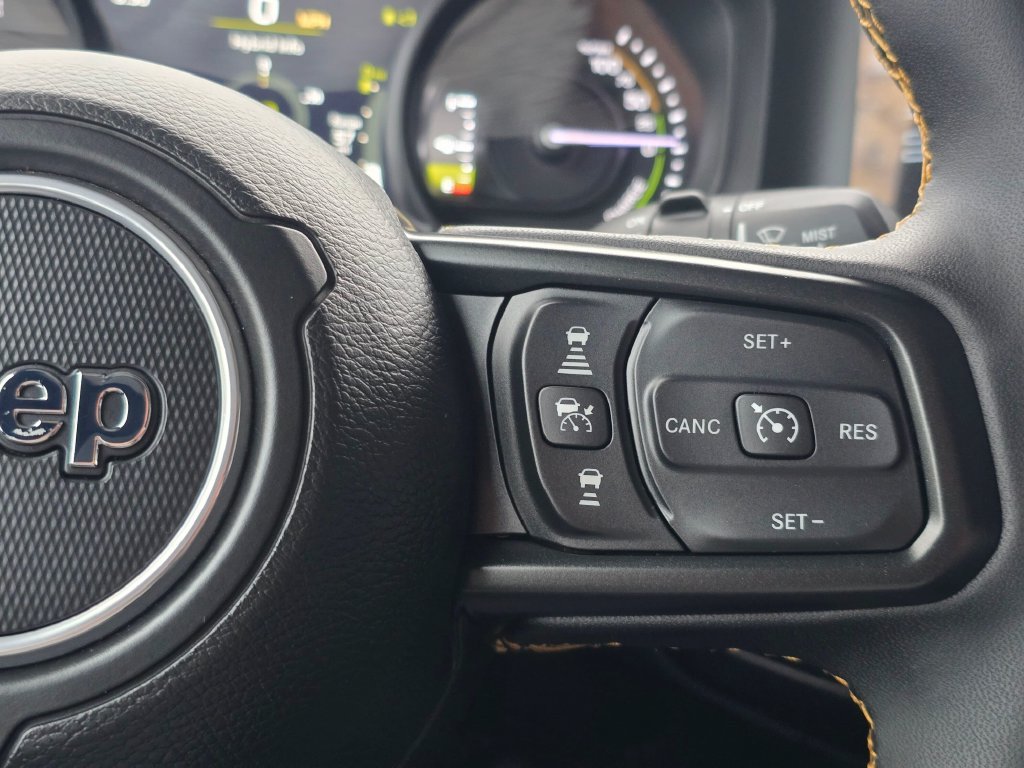 Used 2024 Jeep Wrangler Unlimited AWD/4WD image 26
