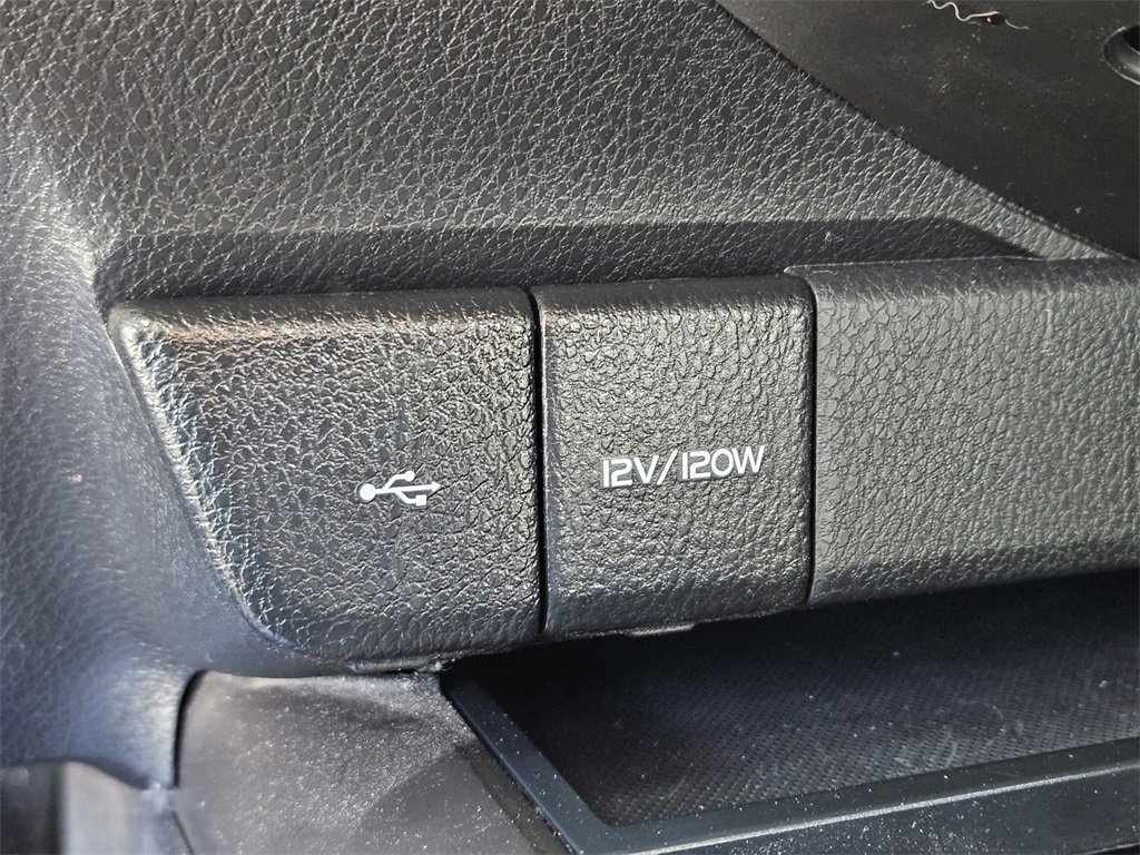 Used 2024 Toyota Camry SE image 20