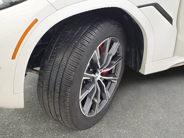 Used 2024 BMW X6 xDrive40i w/ Premium Package AWD/4WD image 32